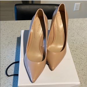 Nude Aldo Stessy pump